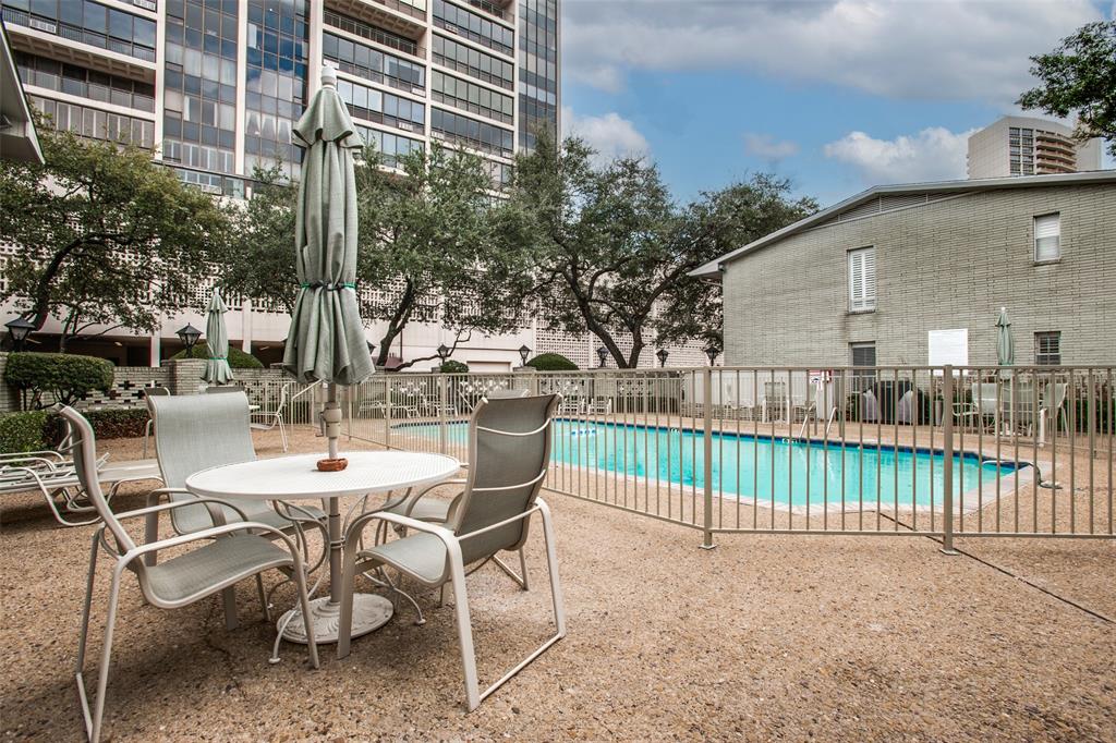 Diamond Head Condos - Residential Lease