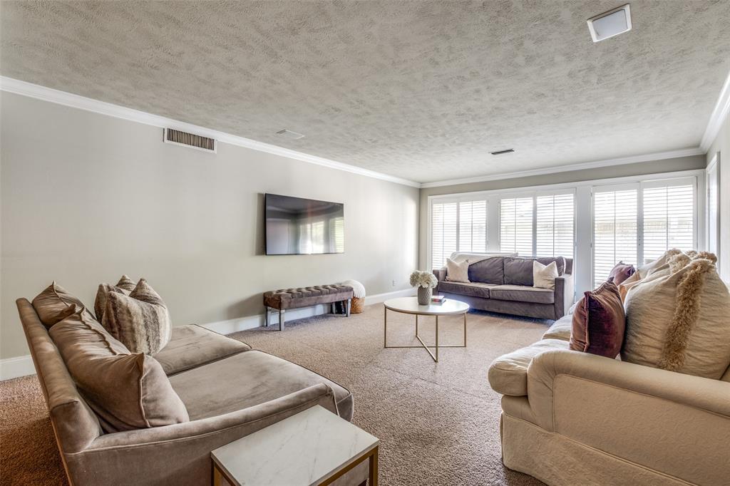 Diamond Head Condos - Residential Lease