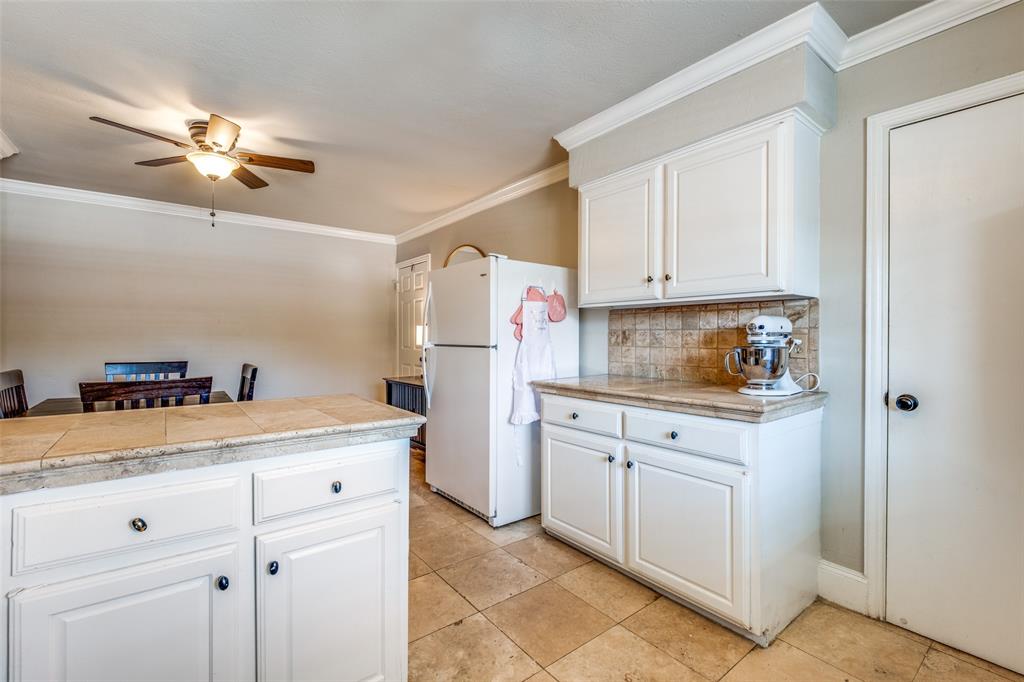 Diamond Head Condos - Residential Lease