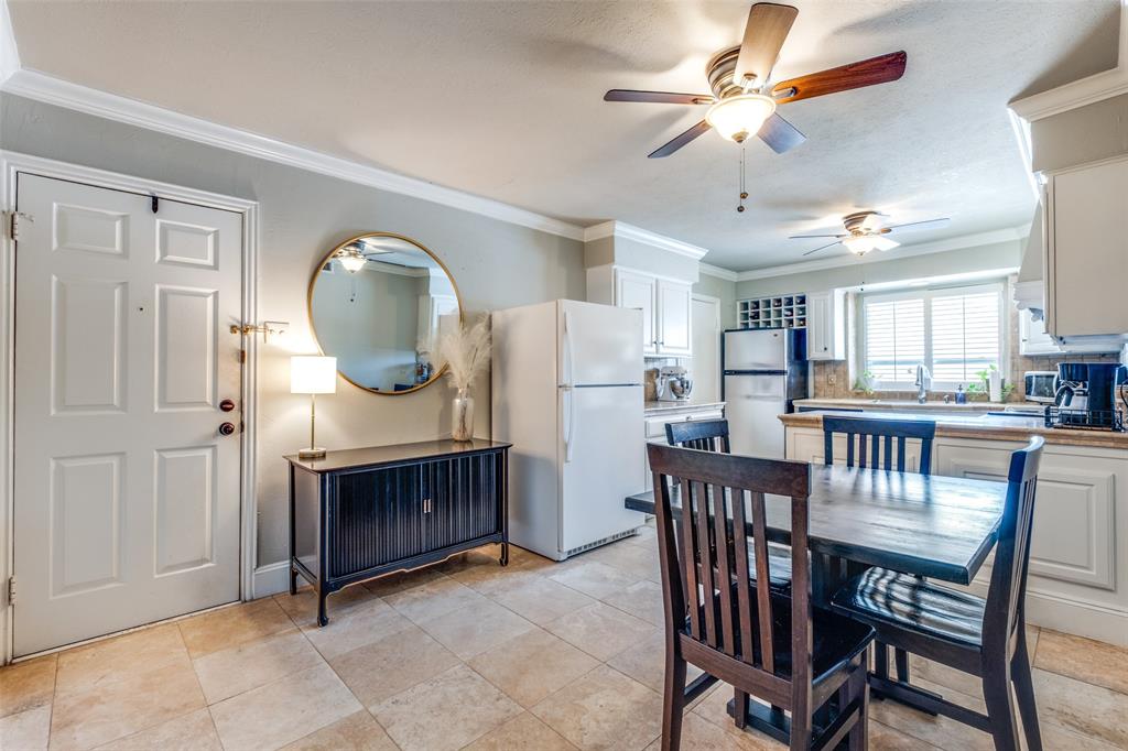 Diamond Head Condos - Residential Lease