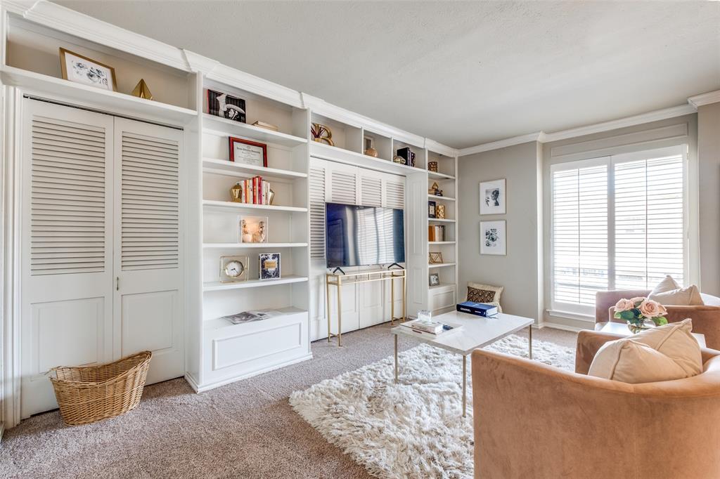 Diamond Head Condos - Residential Lease