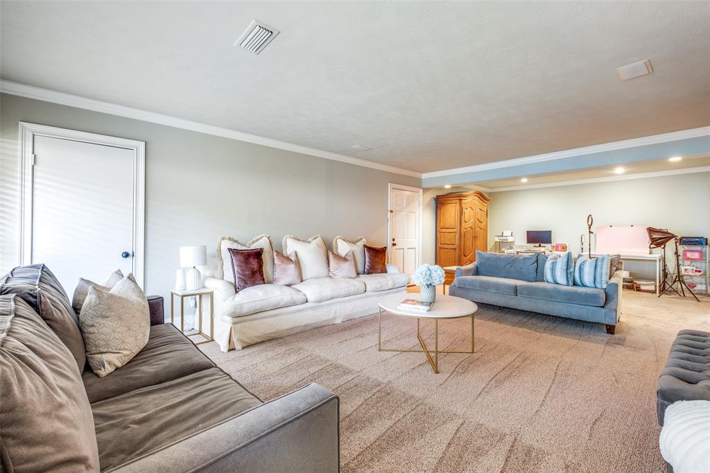 Diamond Head Condos - Residential Lease