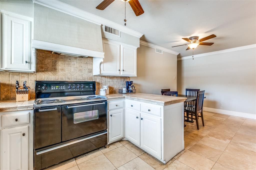 Diamond Head Condos - Residential Lease