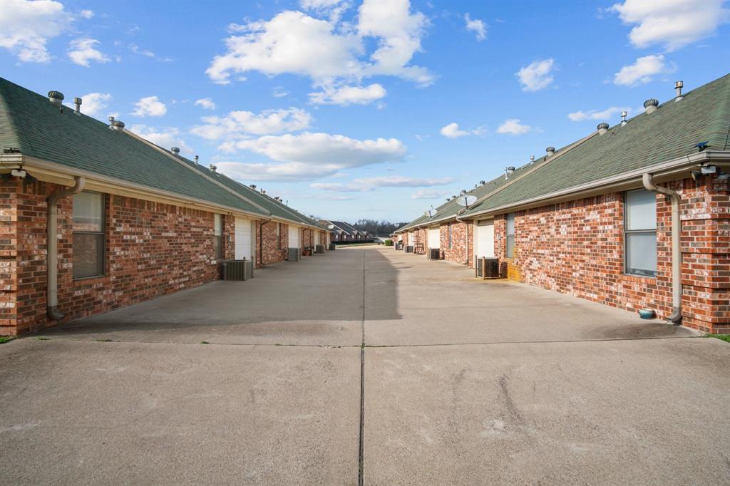 952 Austin Court