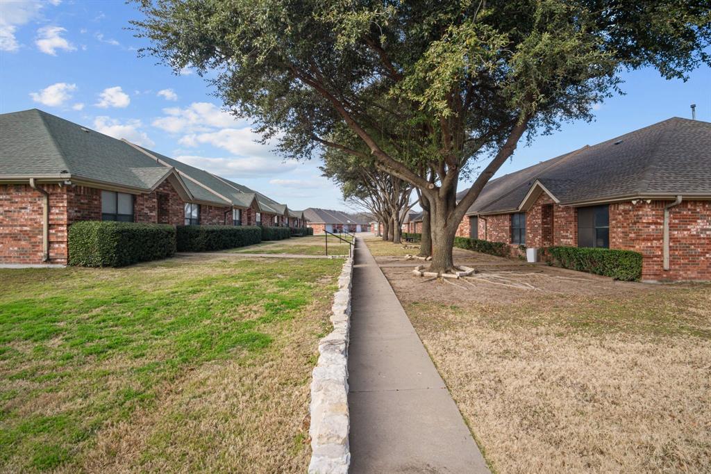 952 Austin Court