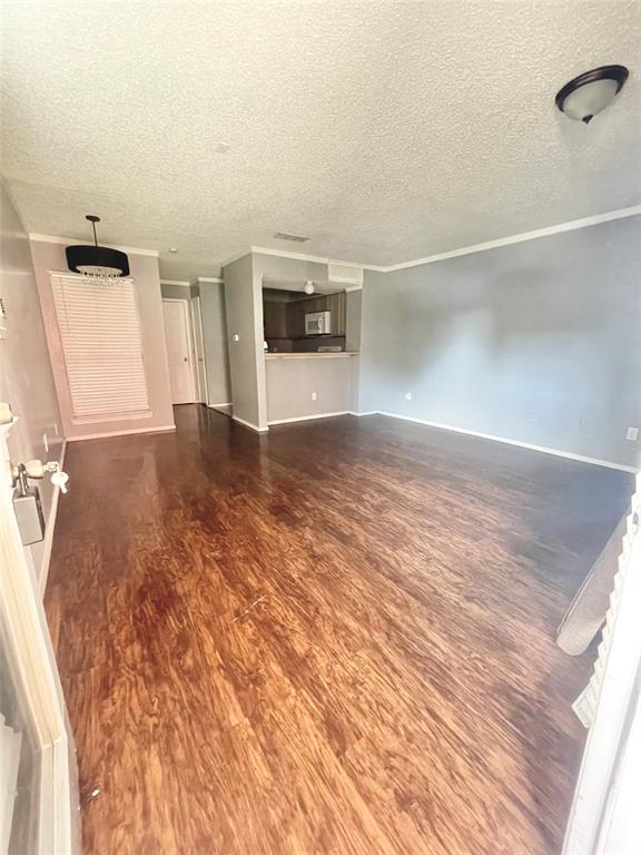 9829 Walnut Street O102