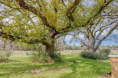 A home in Lindale