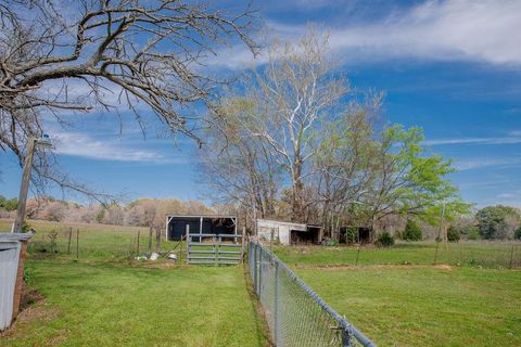 A home in Lindale