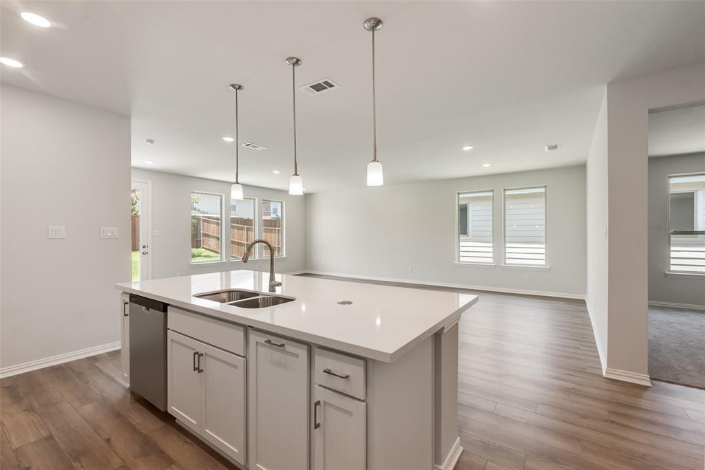 CREEKSIDE PH V - Residential