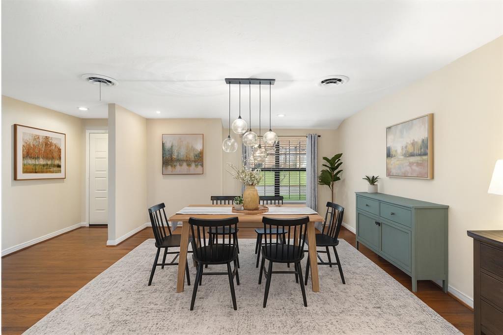 3644 W Seminary Drive