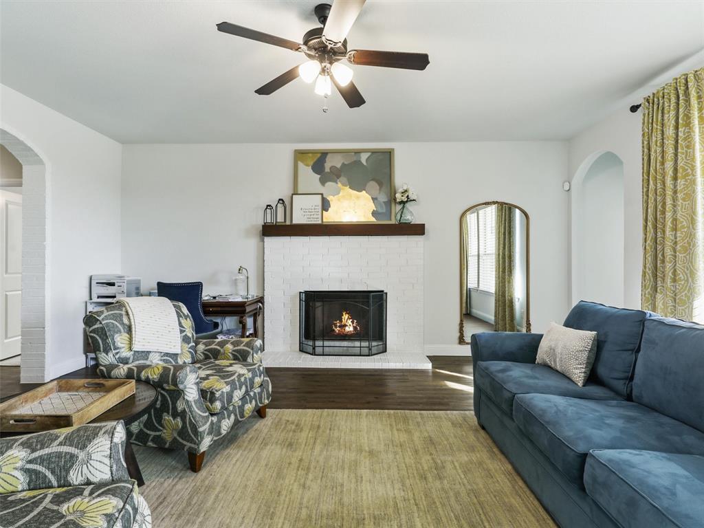 2309 Loch Ness Lane