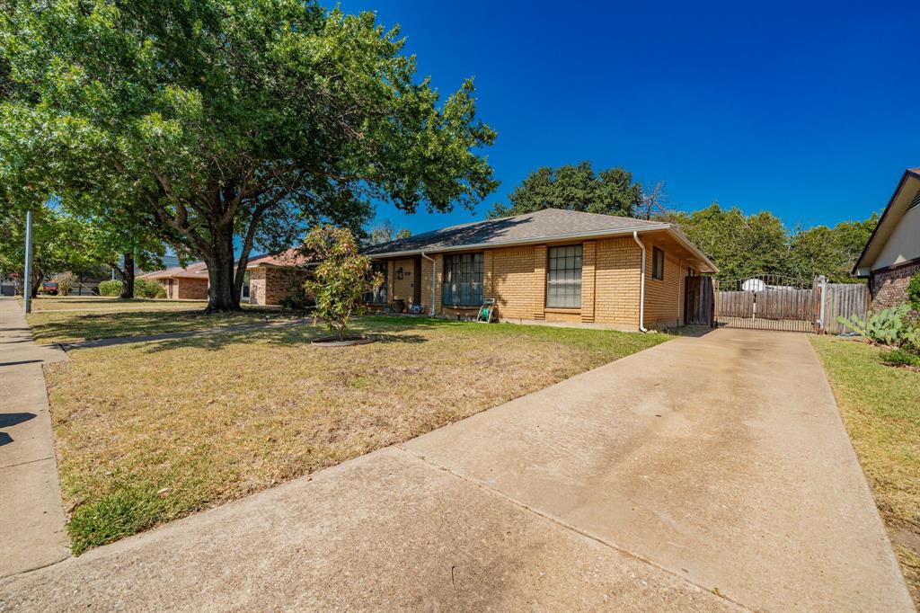 111 Meadowcreek Drive