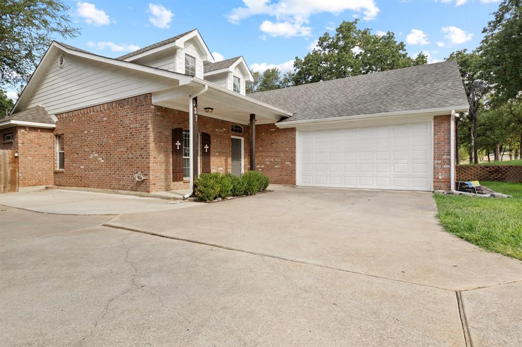 537 Shady Oaks Trail