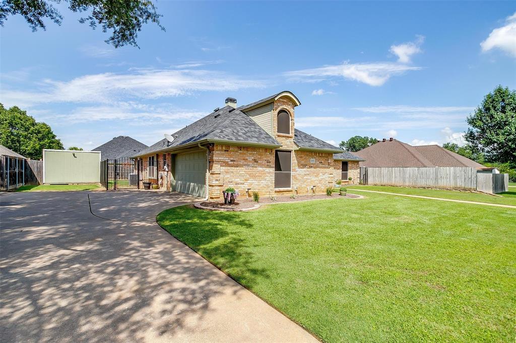105 Shorewood Place