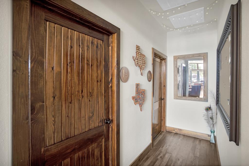 Orig Town Of Commerce - Commercial Sale