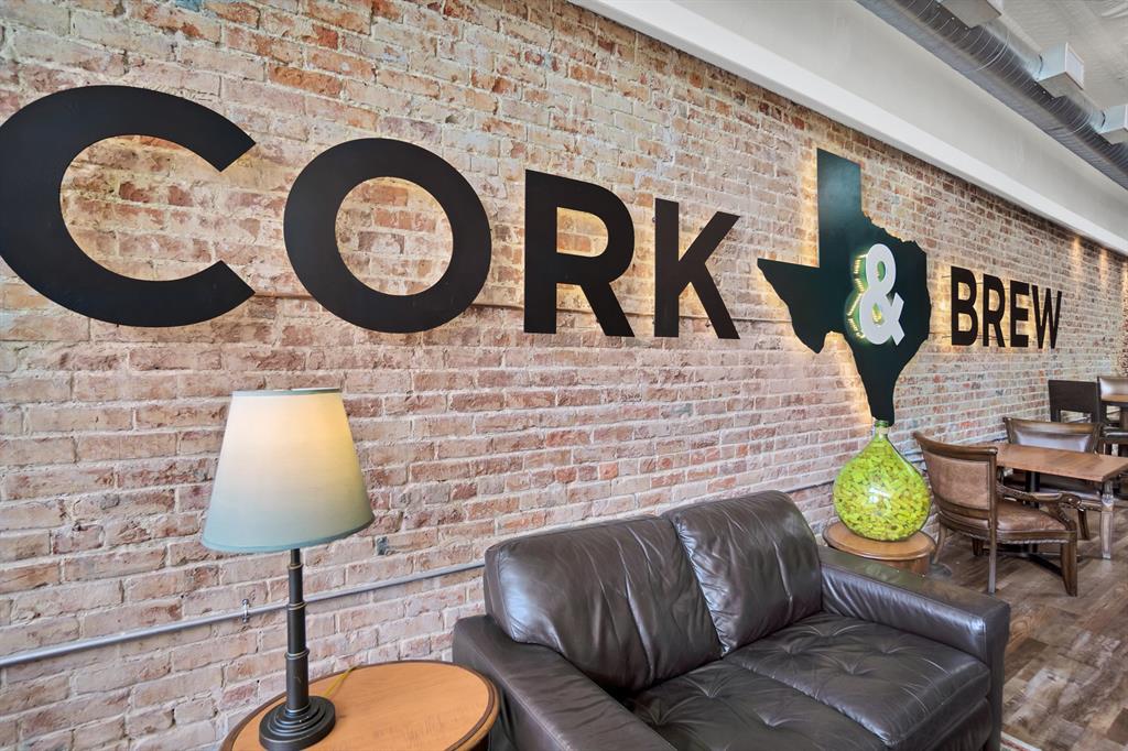 Orig Town Of Commerce - Commercial Sale