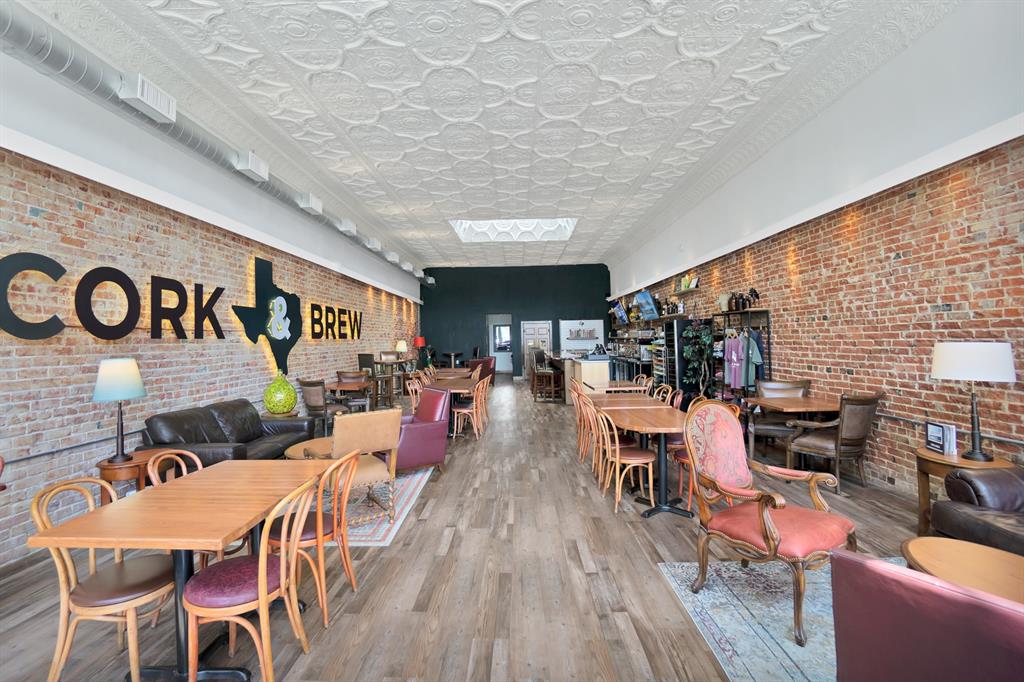 Orig Town Of Commerce - Commercial Sale