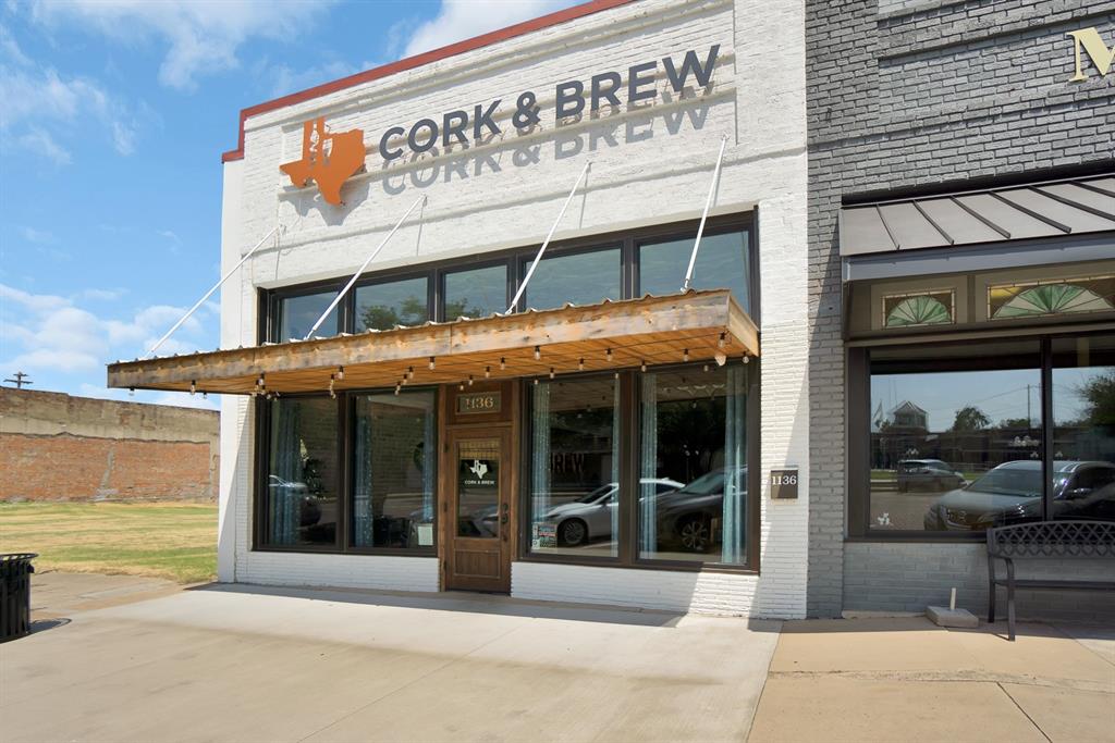 Orig Town Of Commerce - Commercial Sale