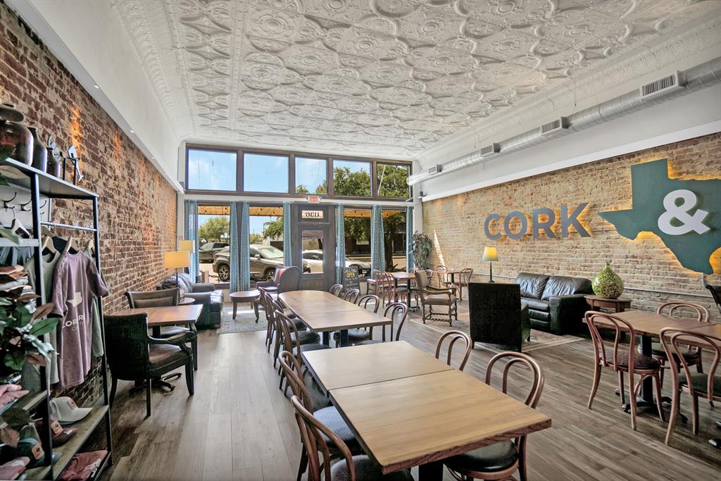 Orig Town Of Commerce - Commercial Sale