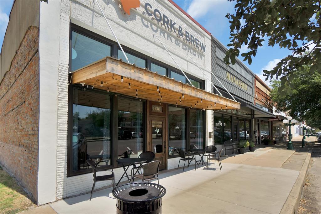 Orig Town Of Commerce - Commercial Sale