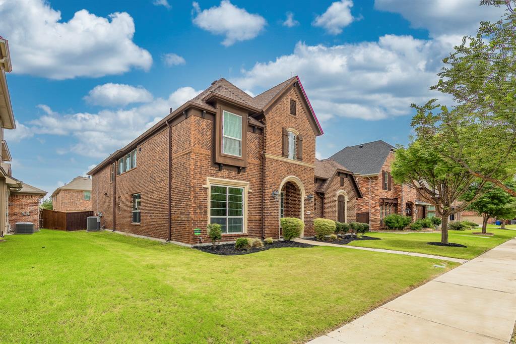 5650 Civetta Court