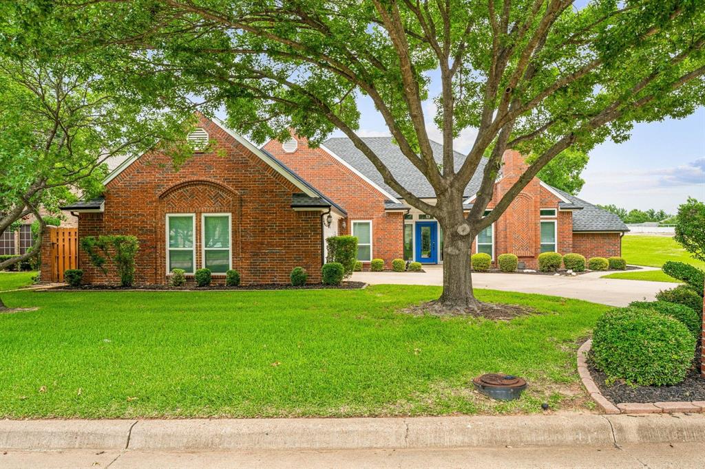 2415 pebble Drive