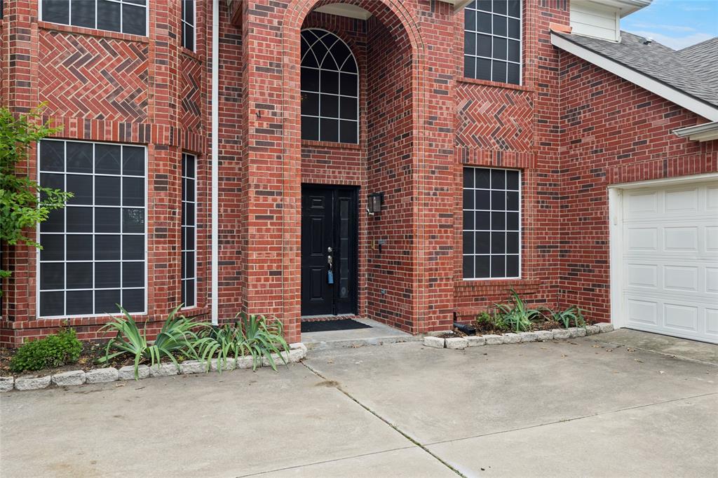2702 Saint Charles Drive