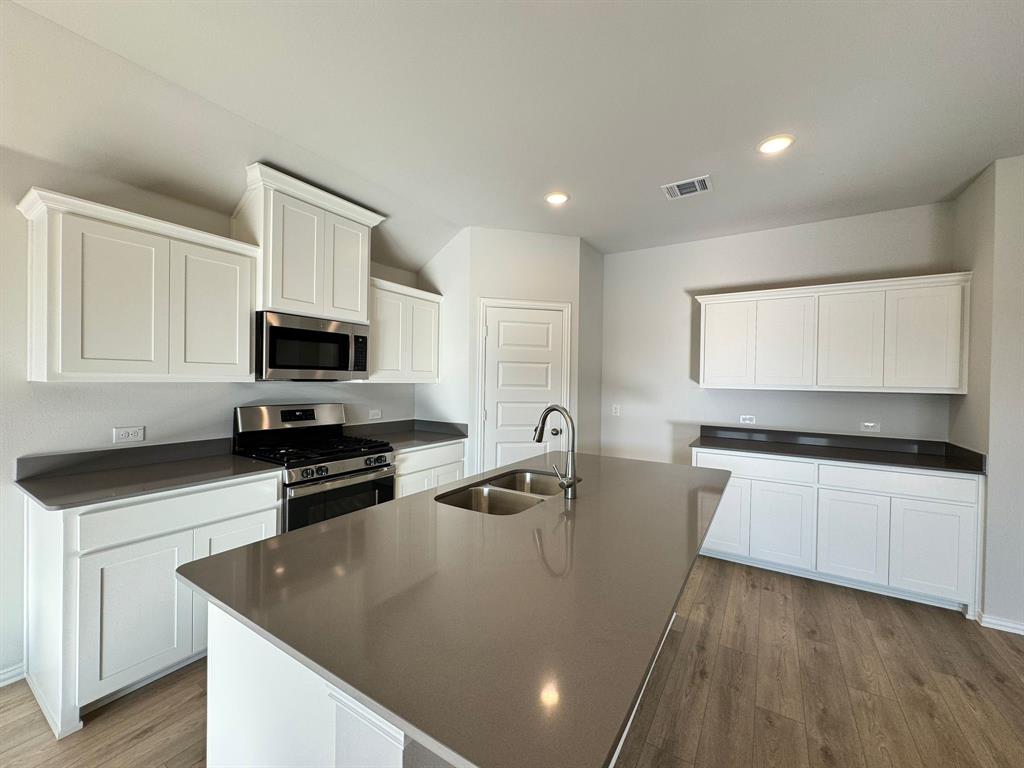 Rolling Ridge Phase 1 - Residential Lease