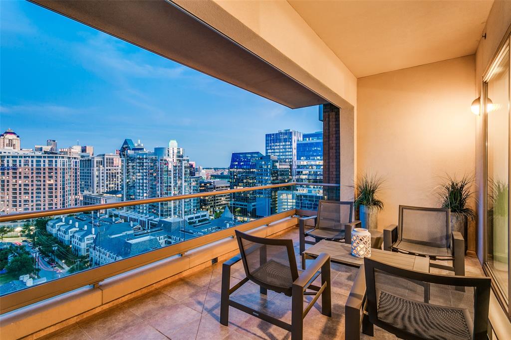 Residences At Stoneleigh Condos - Residential