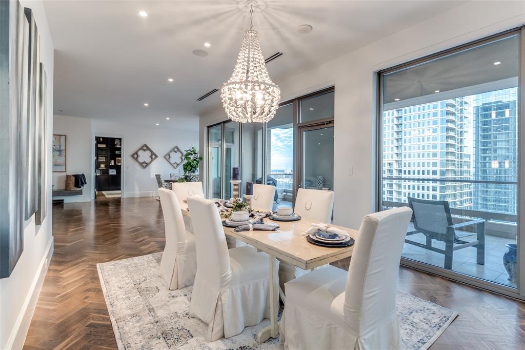 Residences At Stoneleigh Condos - Residential