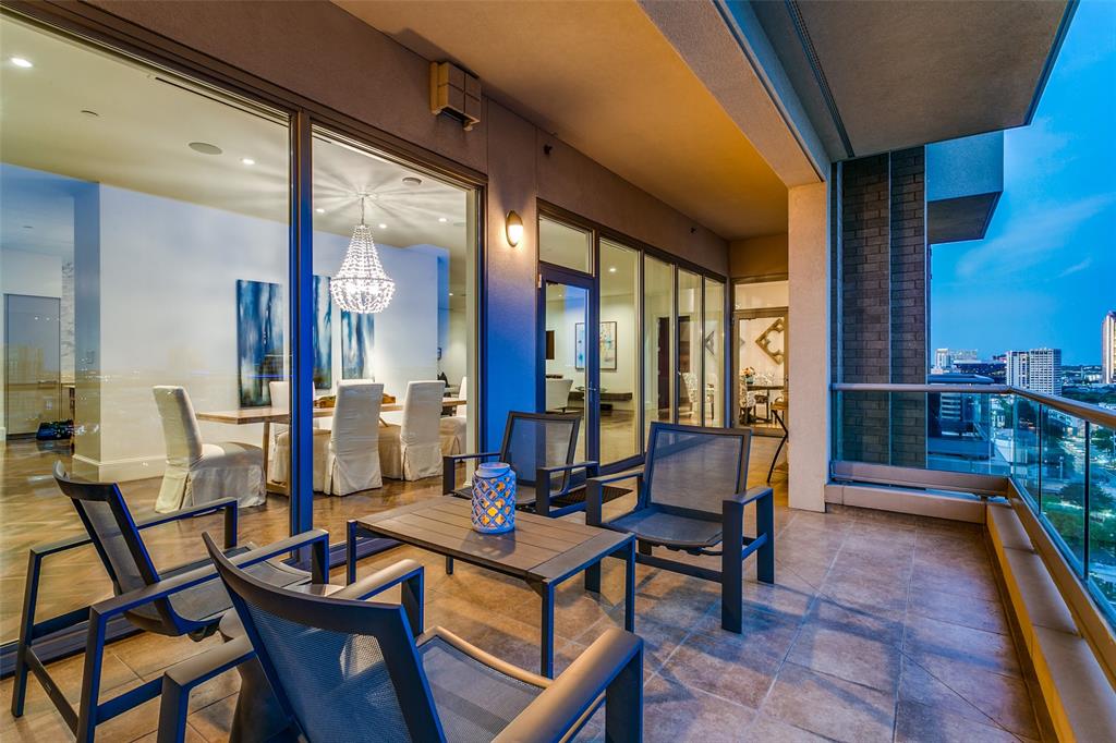 Residences At Stoneleigh Condos - Residential