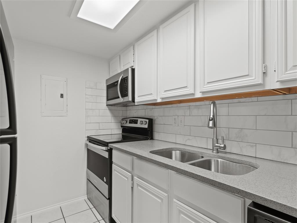 Ashton Square Condo - Residential Lease