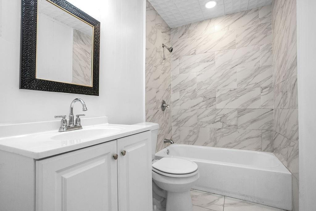 A1018 - Residential Income