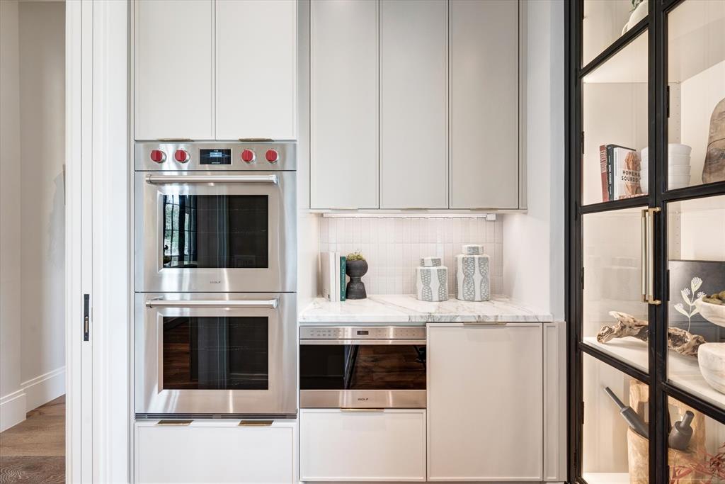 Oak Alley - Residential