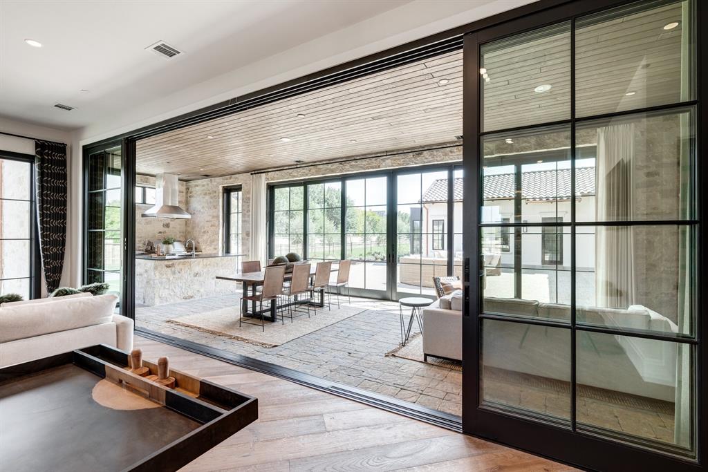 Oak Alley - Residential