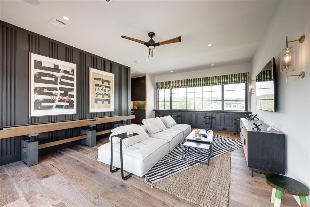 Oak Alley - Residential