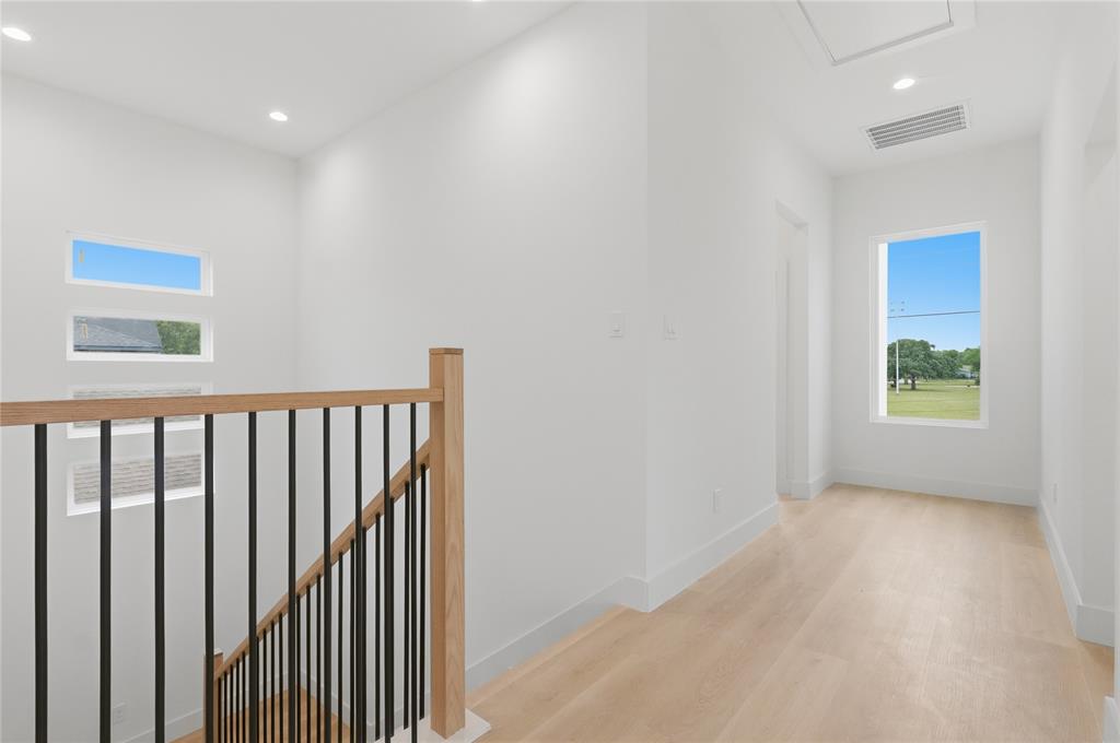 Woodville 350 Fr Woodville Cit - Residential