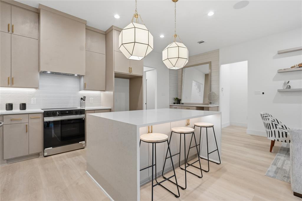 Woodville 350 Fr Woodville Cit - Residential