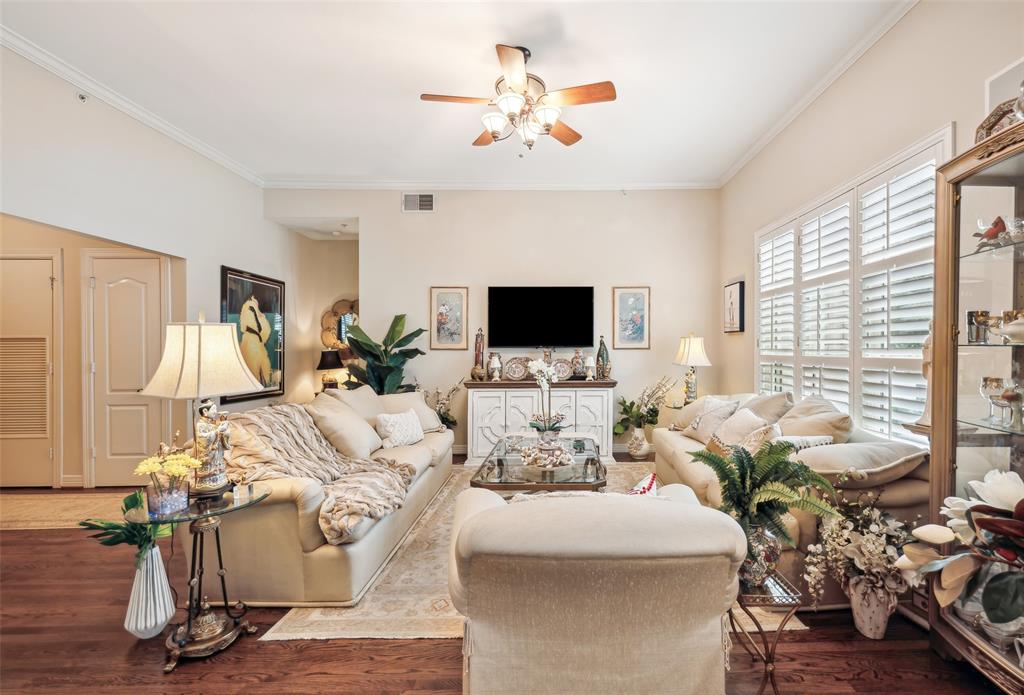 3401 Lee Parkway 102