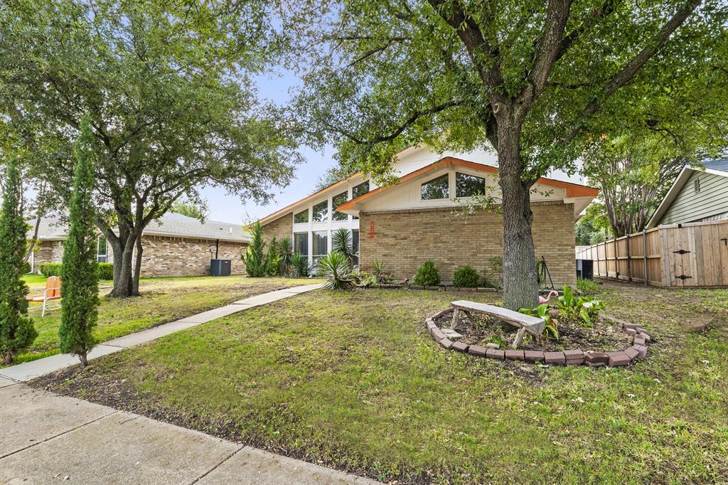 3206 Brook Glen Drive