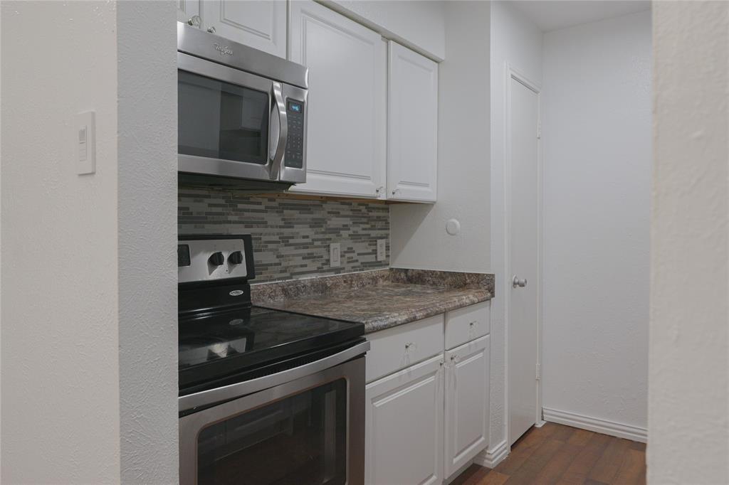 Oakhollow Condo - Residential