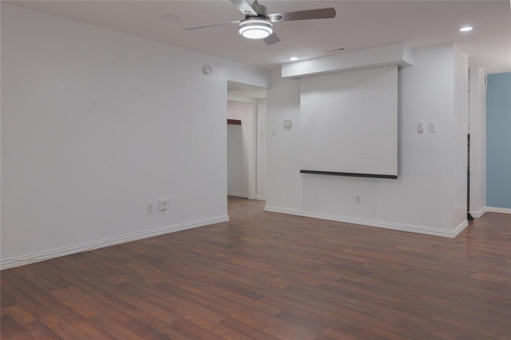 Oakhollow Condo - Residential