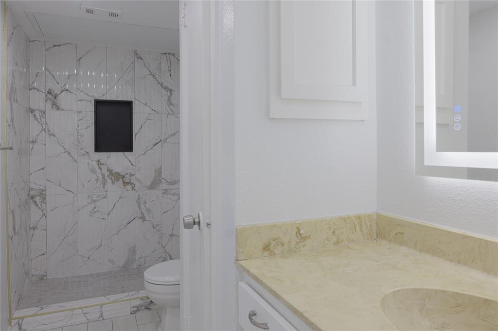 Oakhollow Condo - Residential