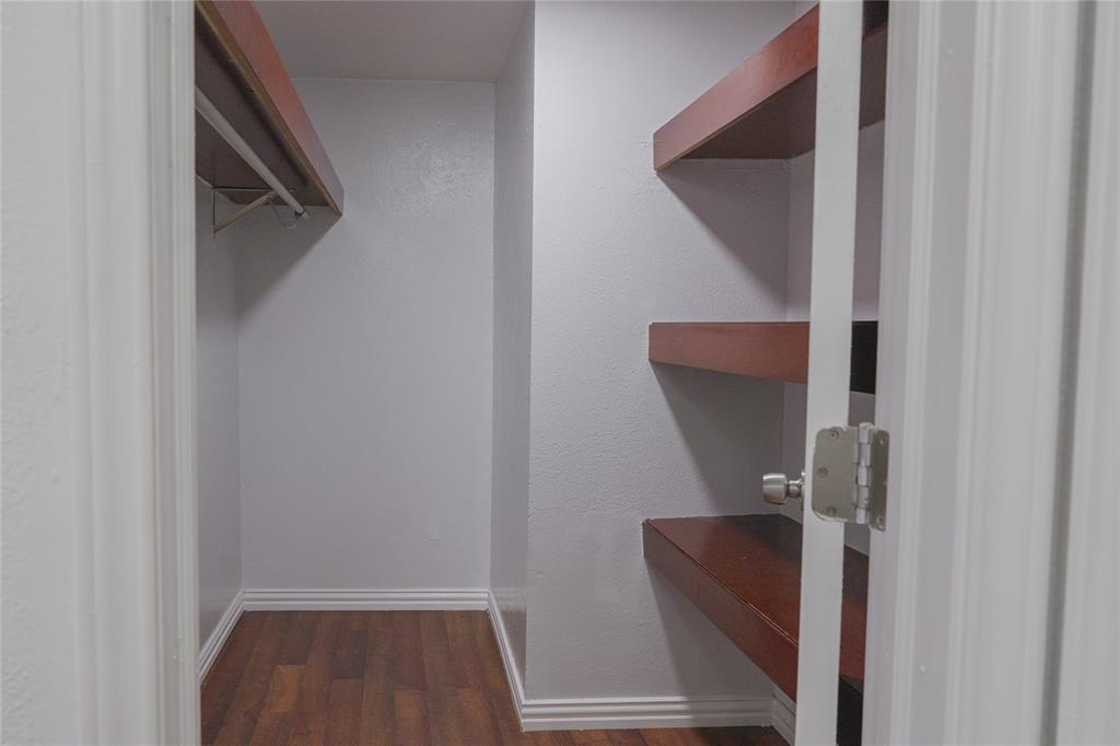 Oakhollow Condo - Residential