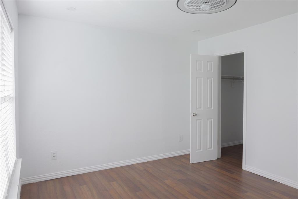 Oakhollow Condo - Residential