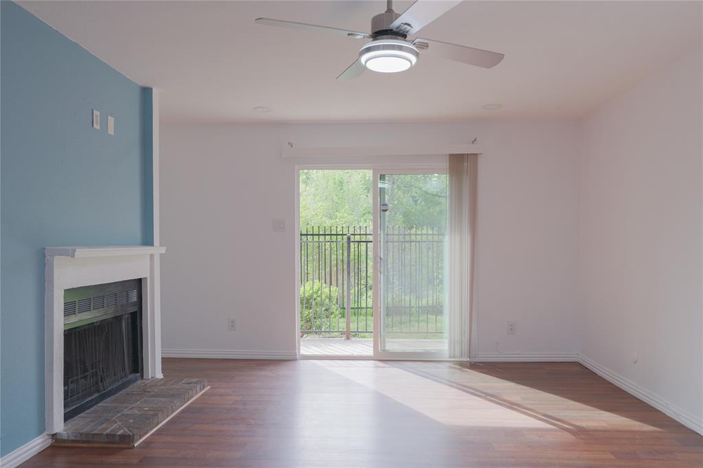 Oakhollow Condo - Residential