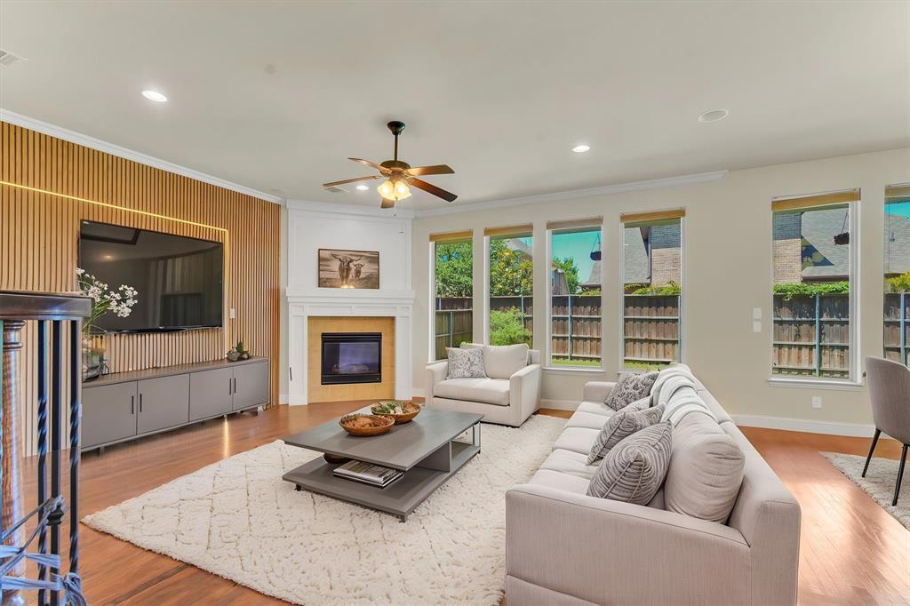 8844 Laurel Lane