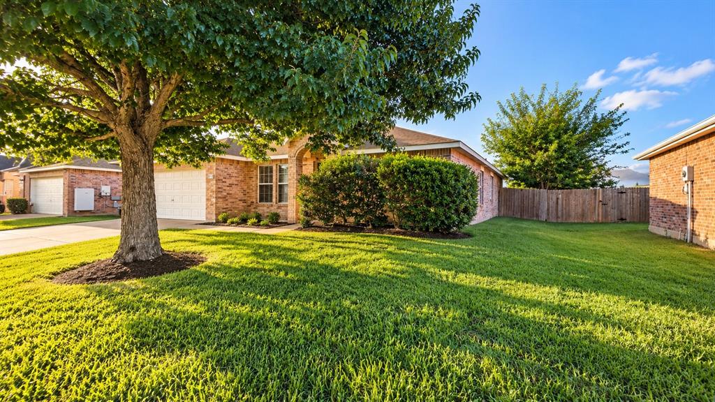 613 Redwing Drive