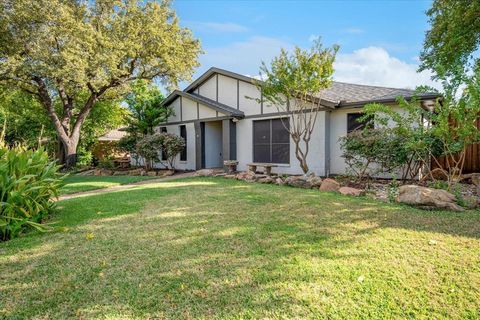 Tiny photo for 1916 Middle Glen Drive, Carrollton, TX 75007 (MLS # 21095893)