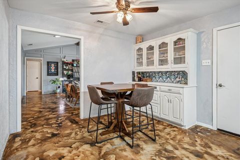 Tiny photo for 1916 Middle Glen Drive, Carrollton, TX 75007 (MLS # 21095893)